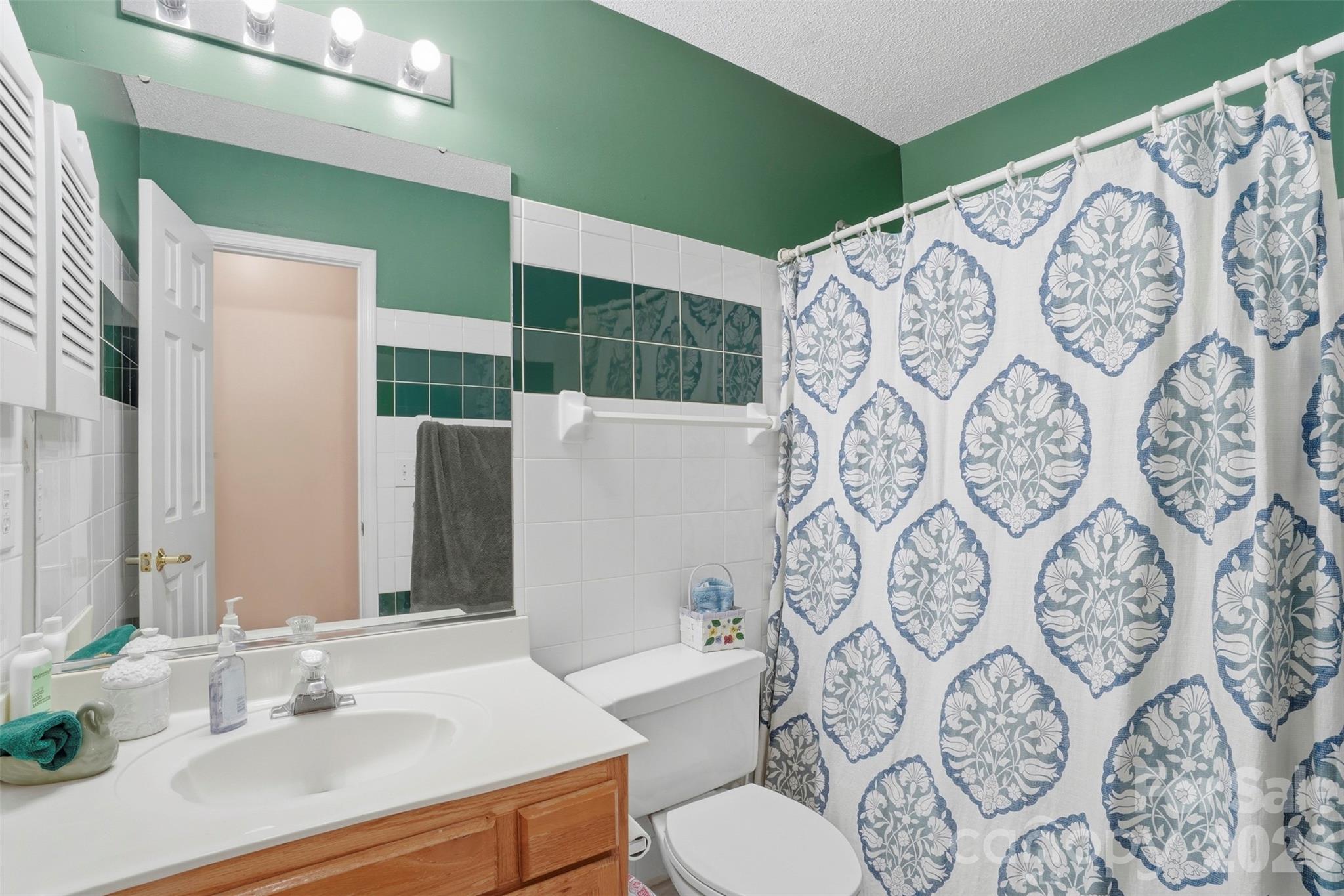 5619 Hedgecrest Place — Charlotte
