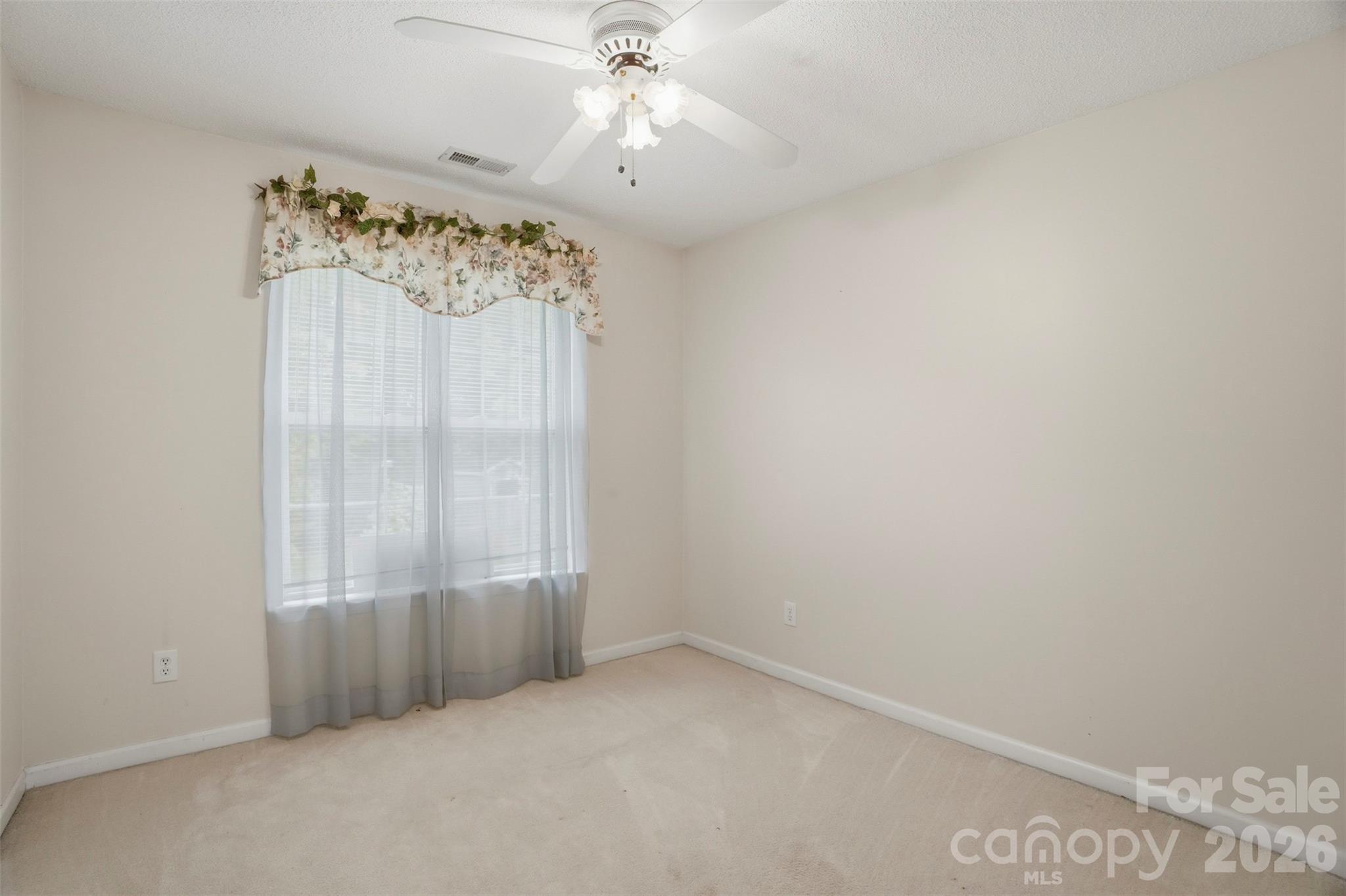 5619 Hedgecrest Place — Charlotte
