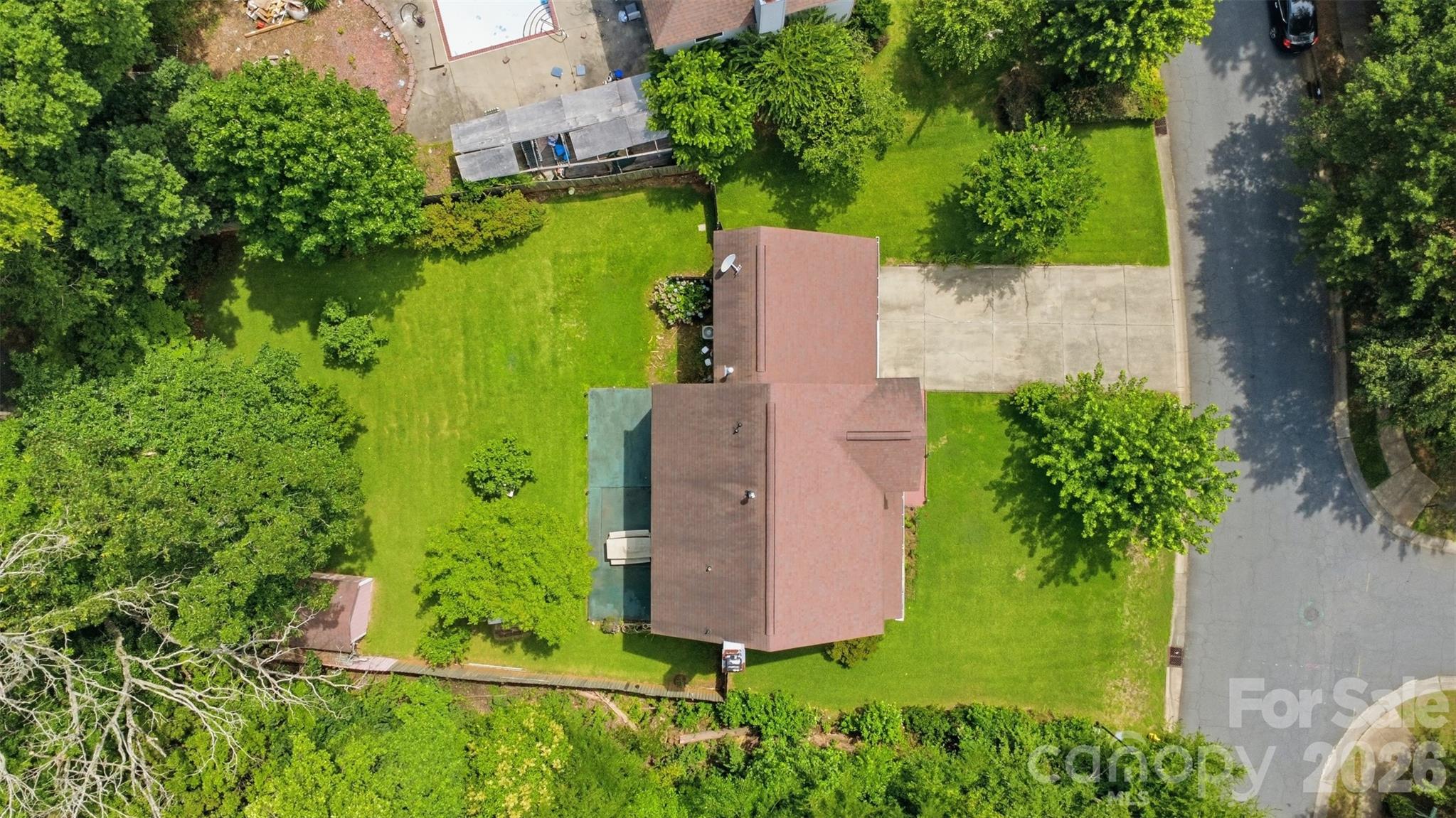 5619 Hedgecrest Place — Charlotte