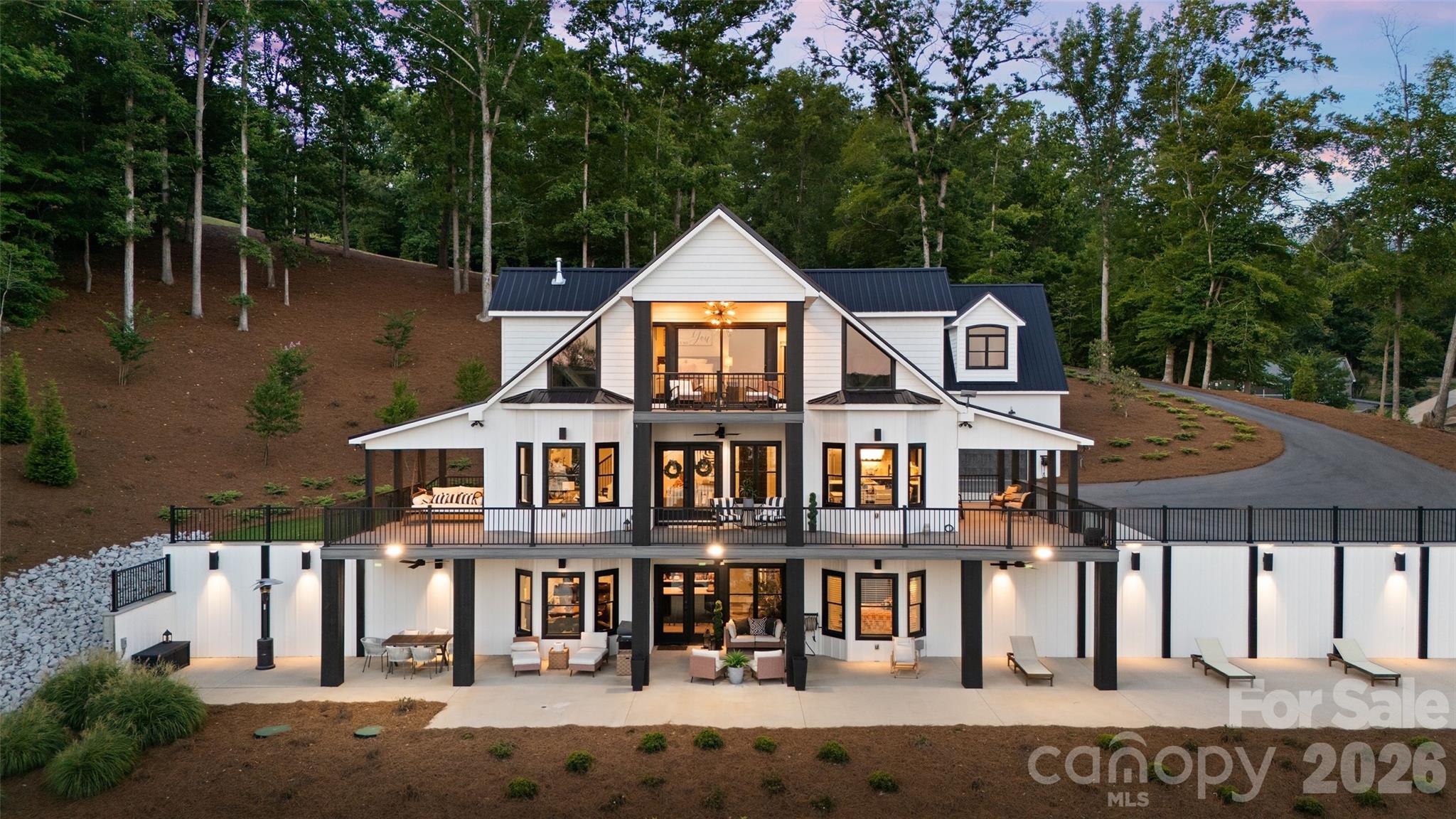 587 Carolina Drive — Troy