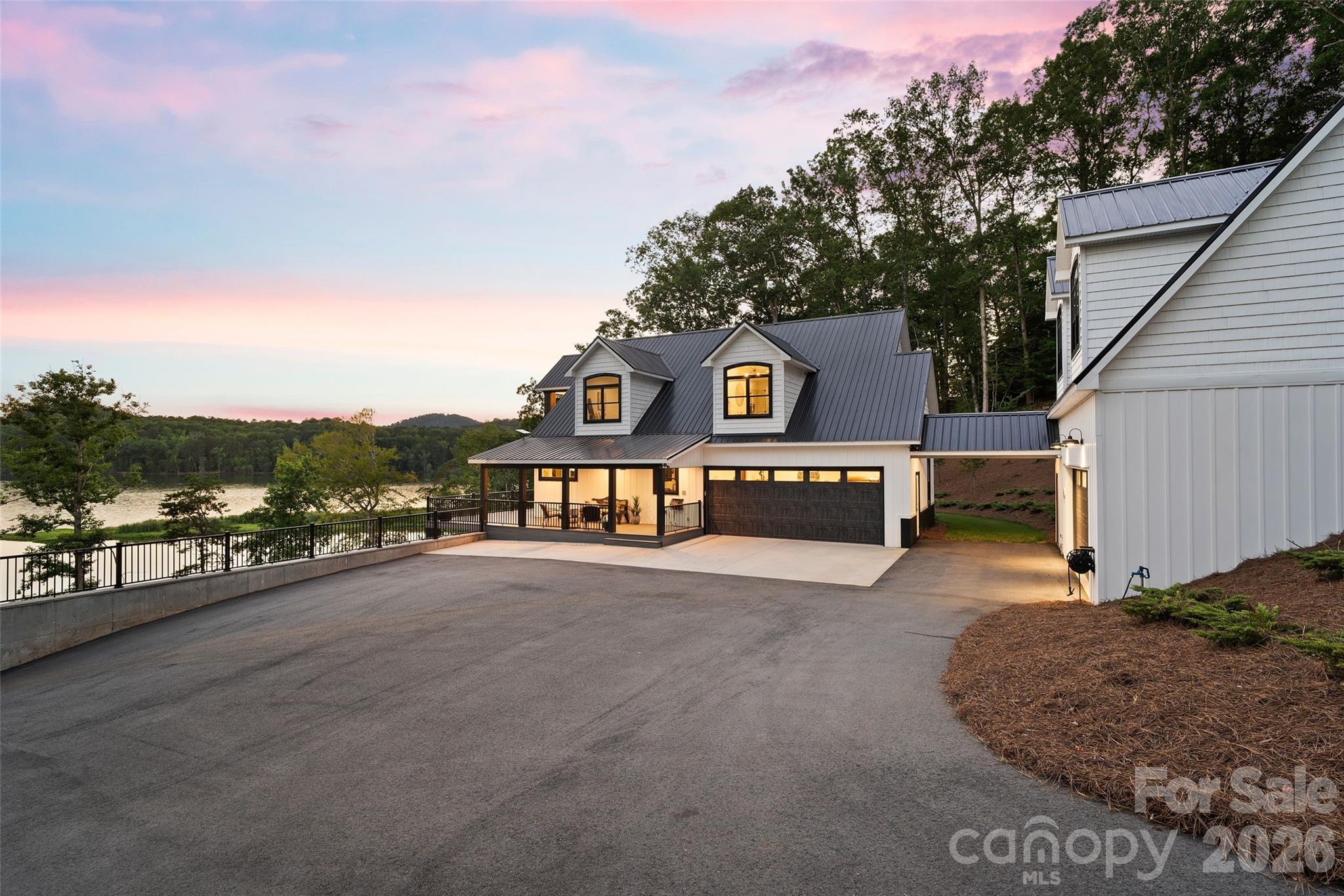 587 Carolina Drive — Troy