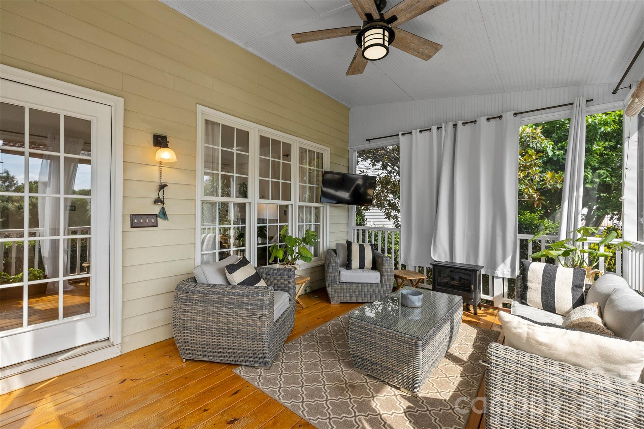 16119 Hallaton Drive — Huntersville