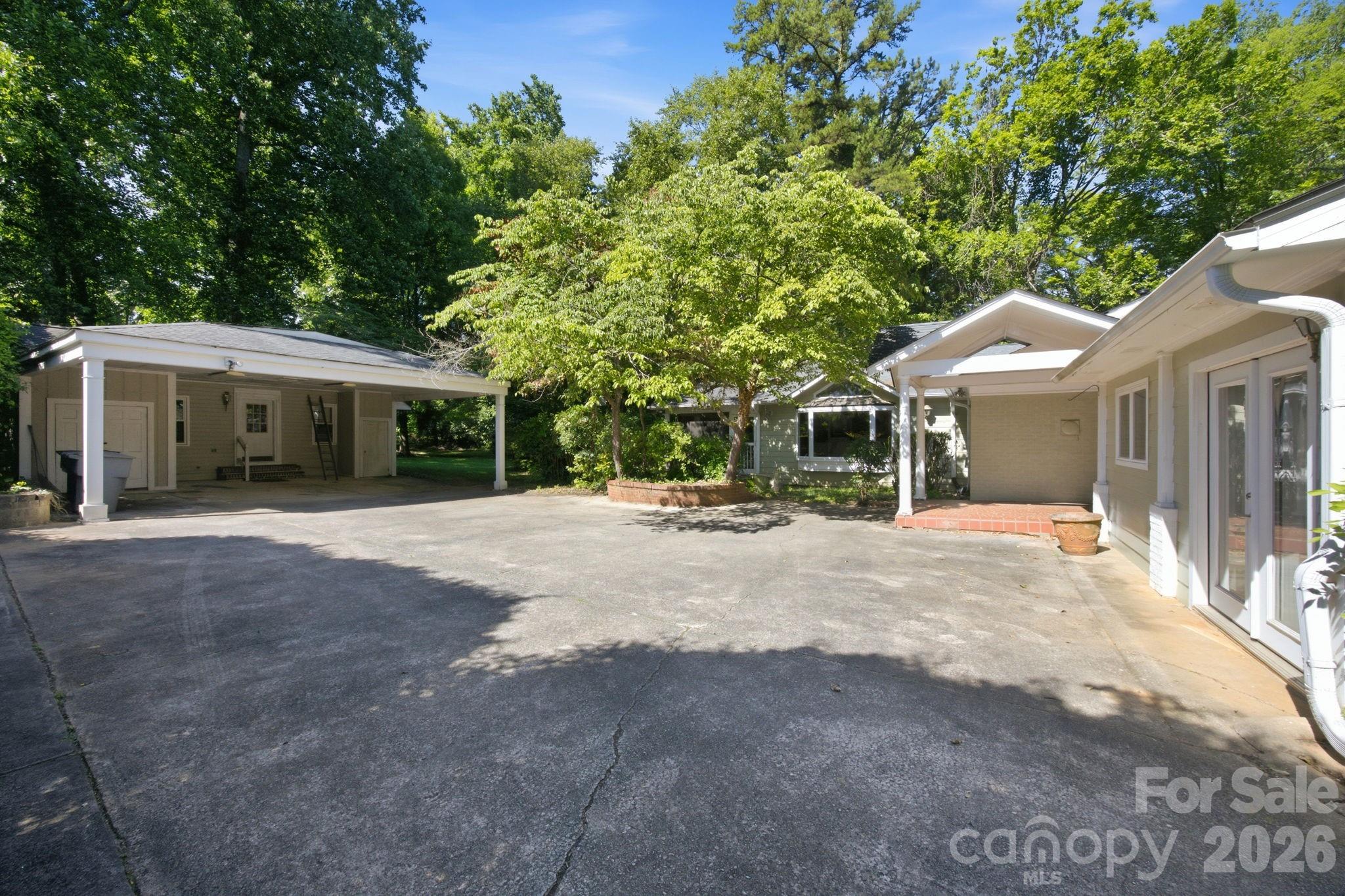 827 Jefferson Drive — Charlotte