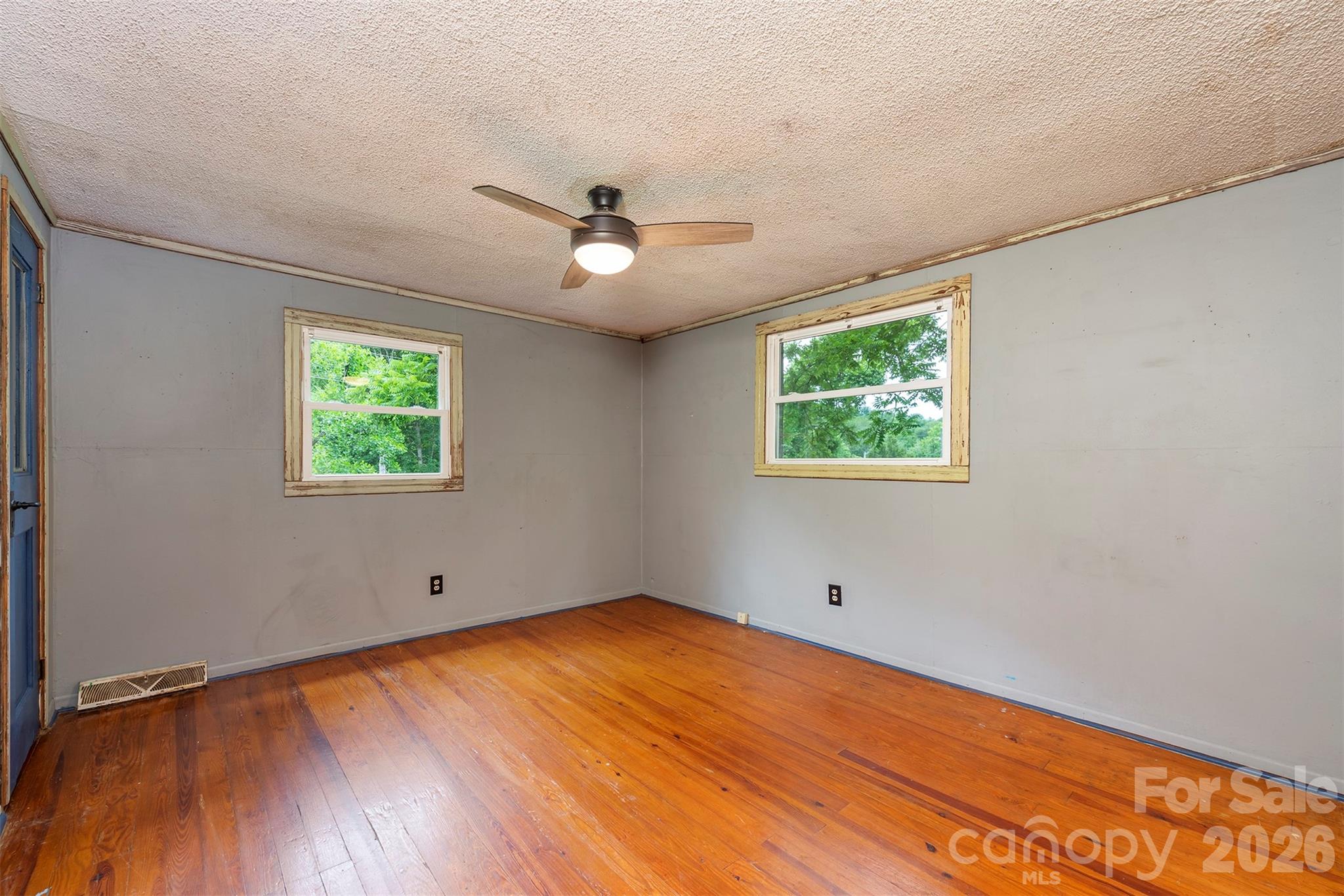 80 Webb Cove Road — Asheville