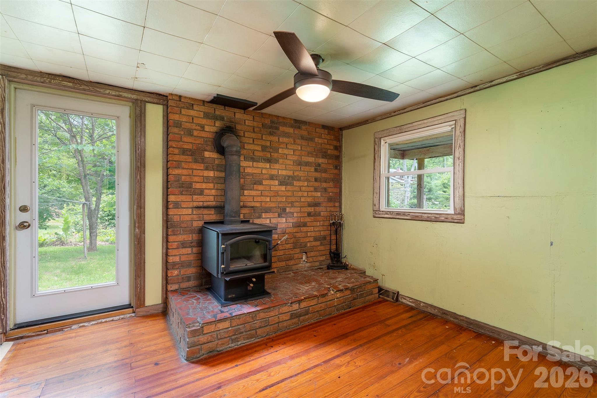 80 Webb Cove Road — Asheville