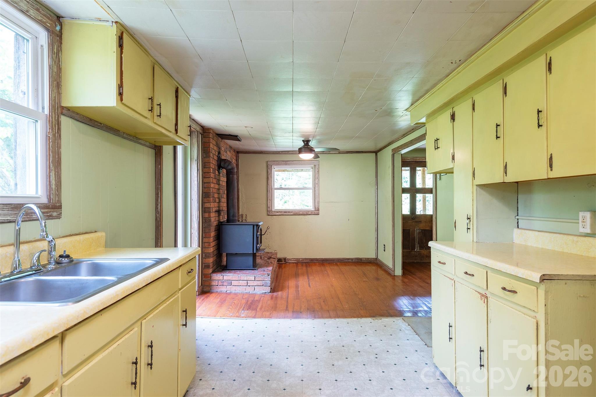 80 Webb Cove Road — Asheville