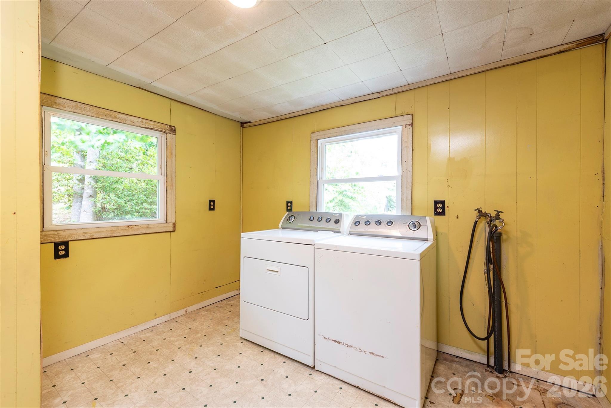 80 Webb Cove Road — Asheville