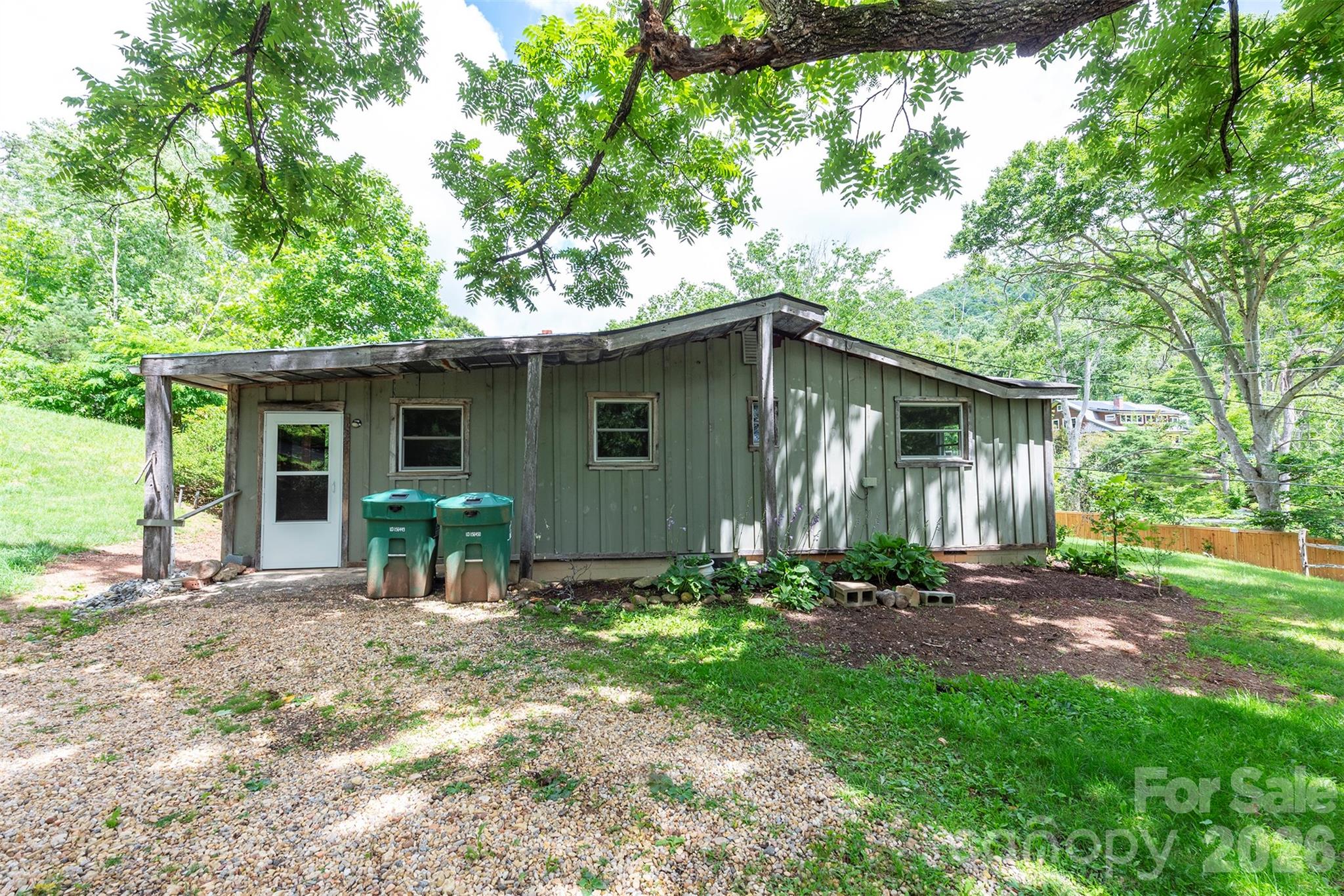 80 Webb Cove Road — Asheville