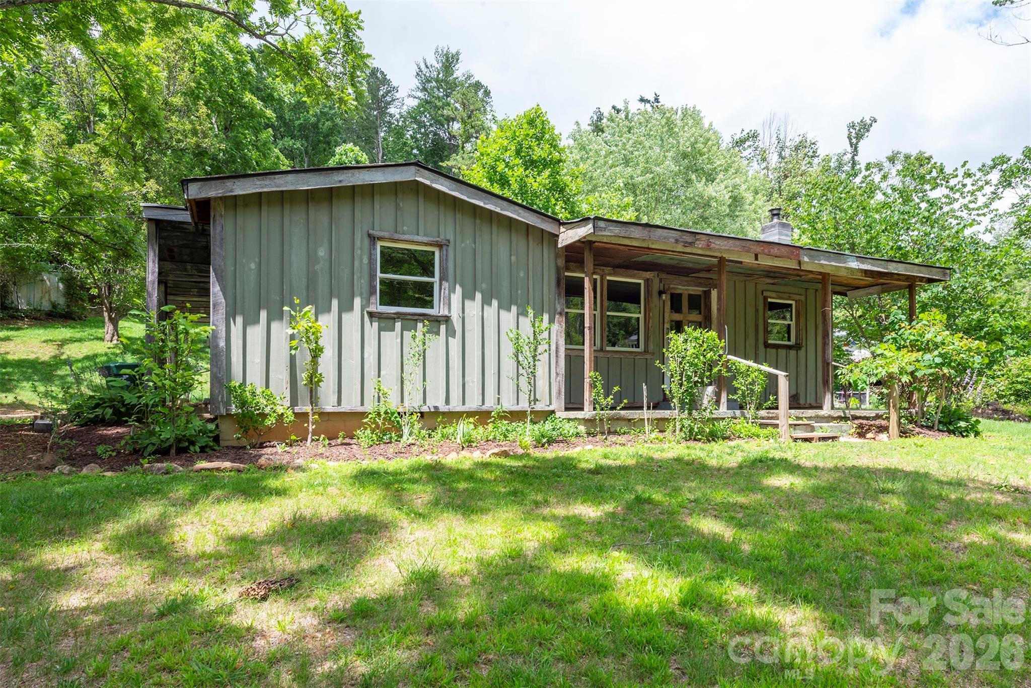 80 Webb Cove Road — Asheville