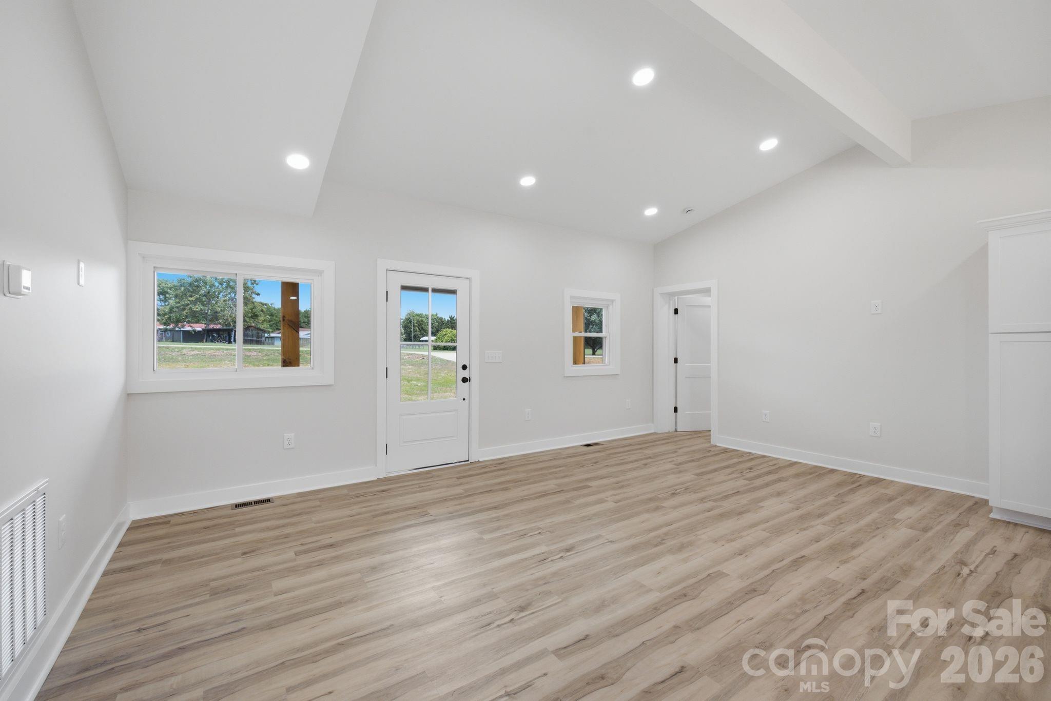 2516 Riverview Road — Lexington