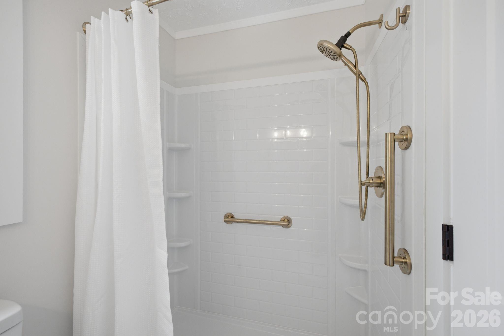 2516 Riverview Road — Lexington