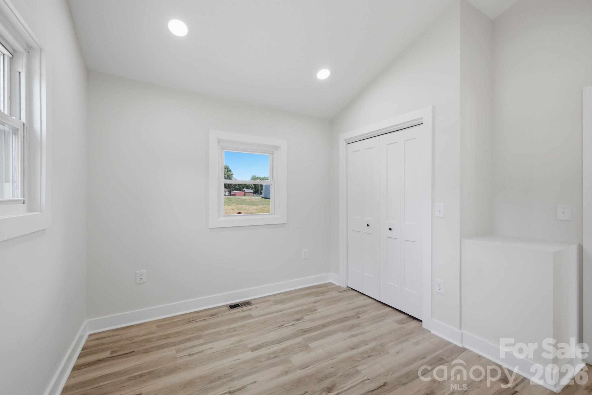 2516 Riverview Road — Lexington