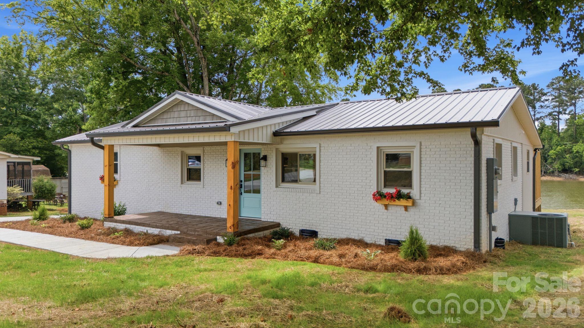 2516 Riverview Road — Lexington