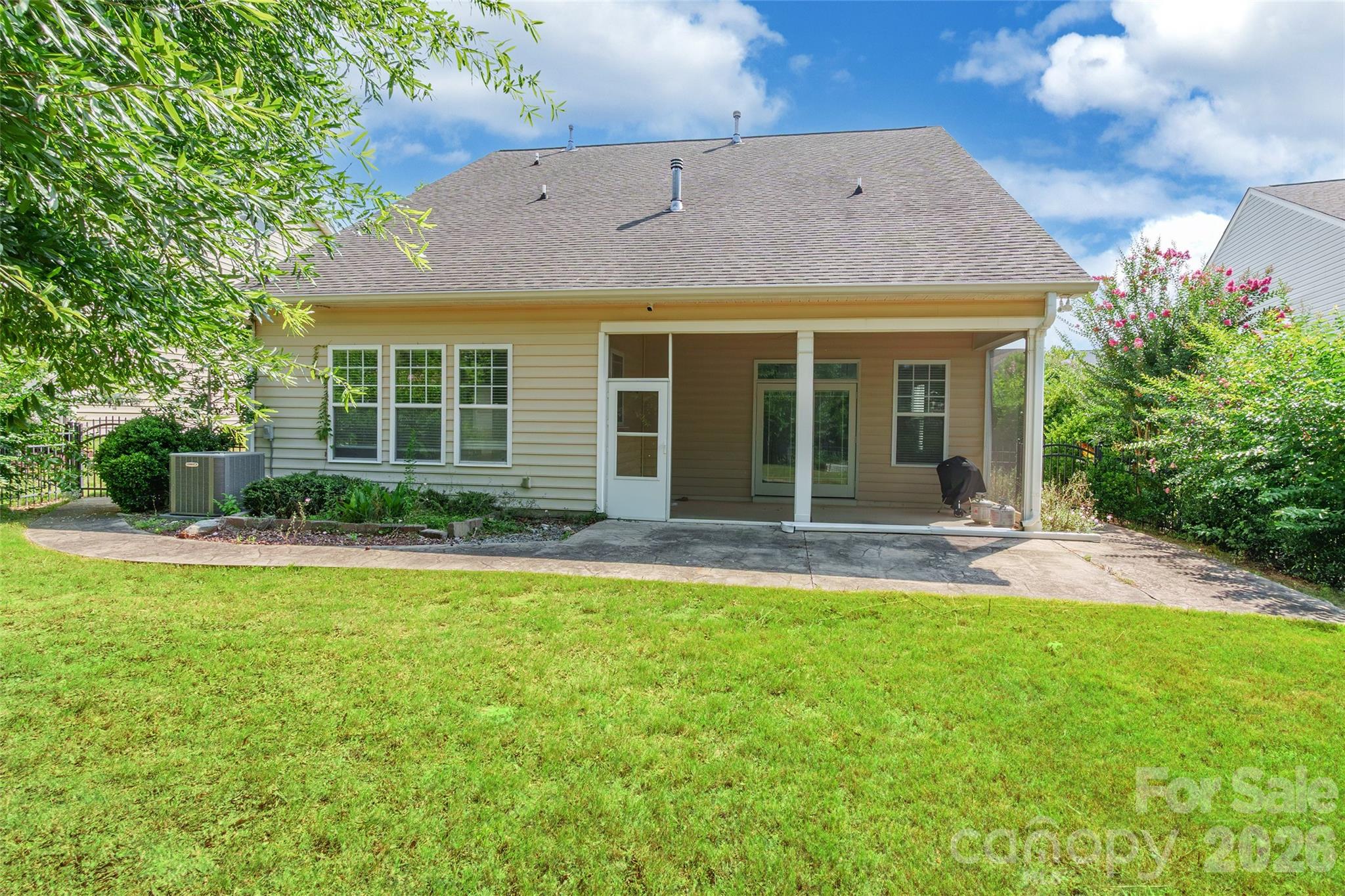 87423 Edsen Court — Lancaster