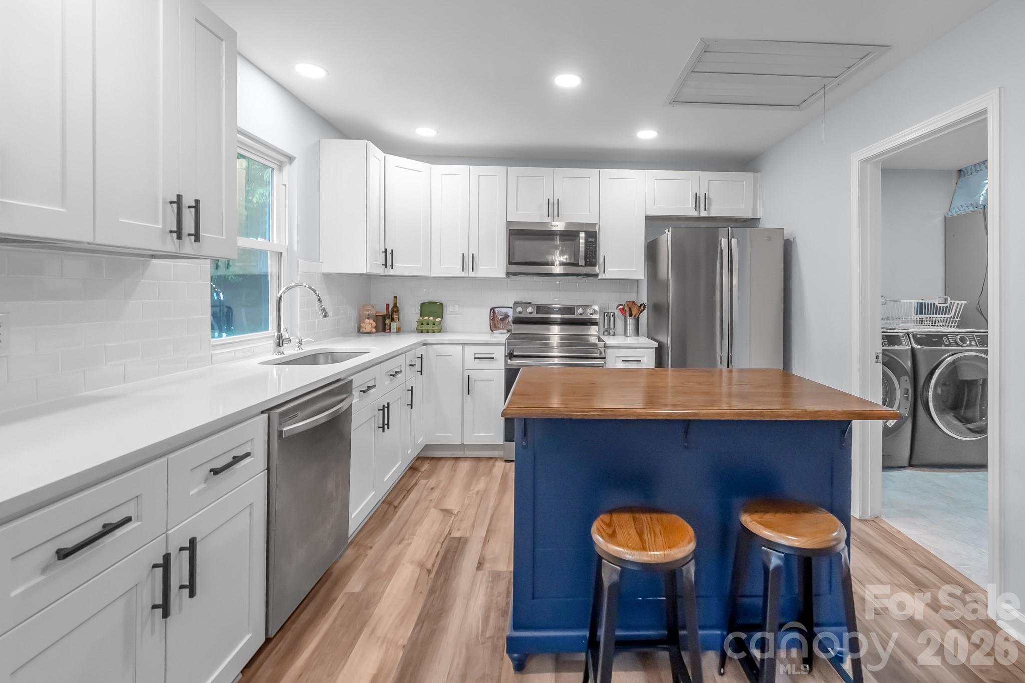 7209 Landsford Road — Monroe