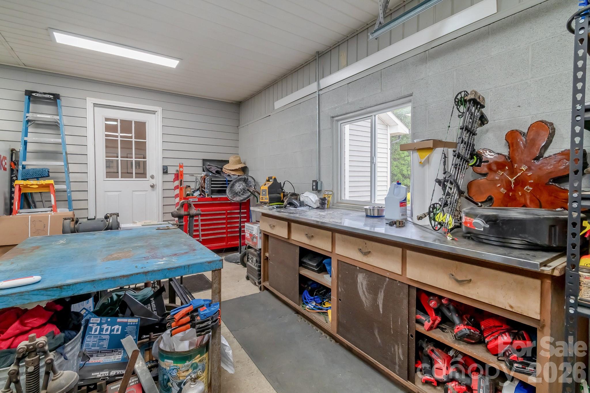7209 Landsford Road — Monroe