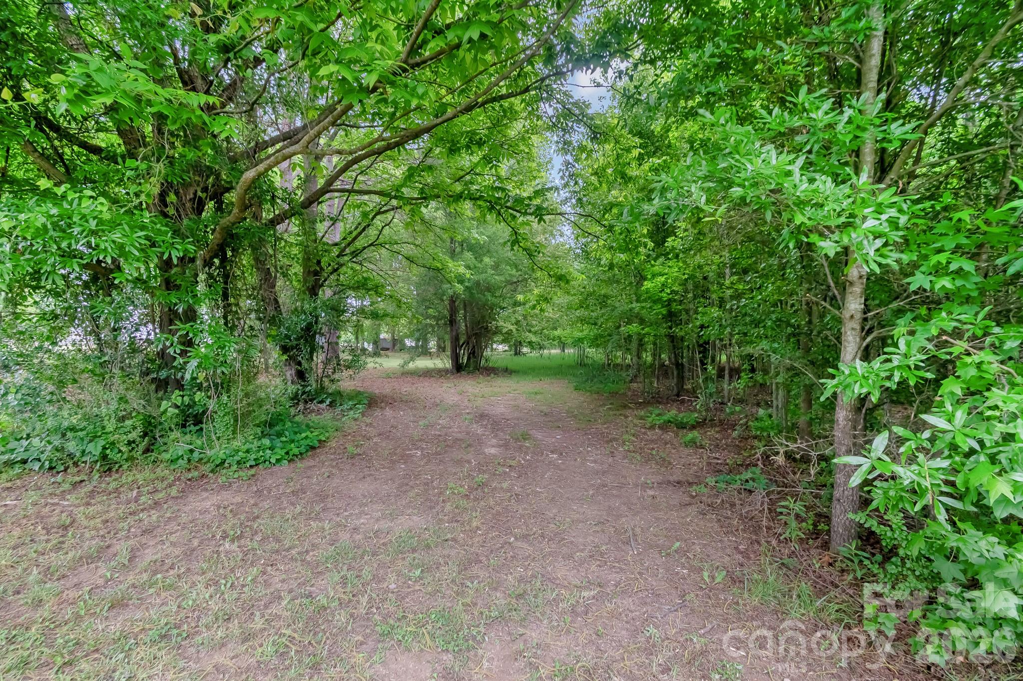 7209 Landsford Road — Monroe
