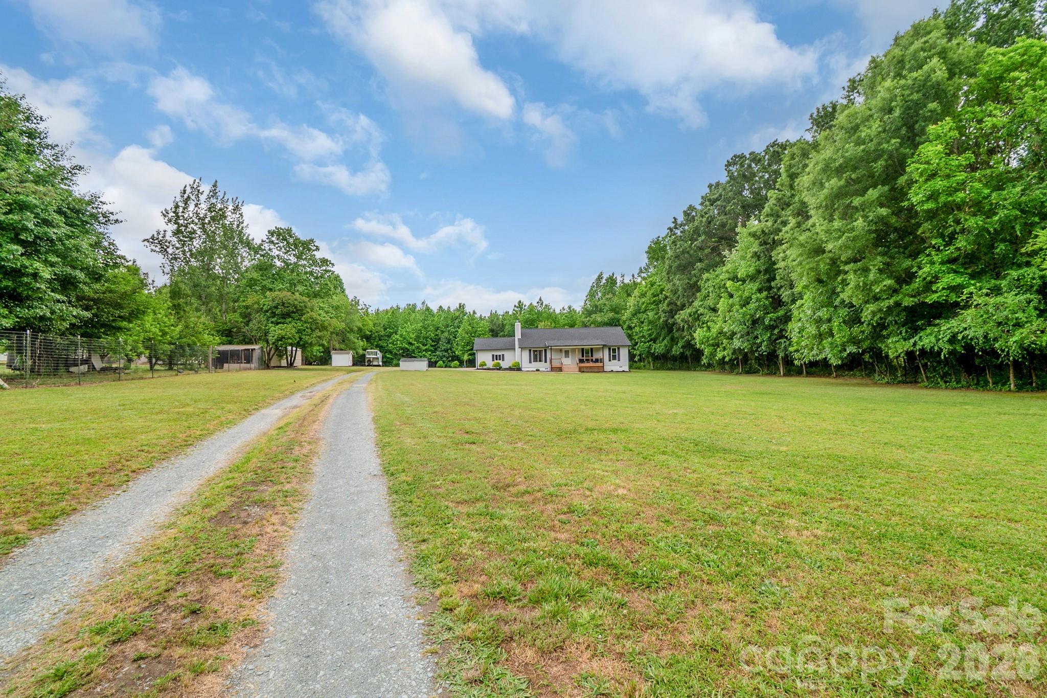 7209 Landsford Road — Monroe