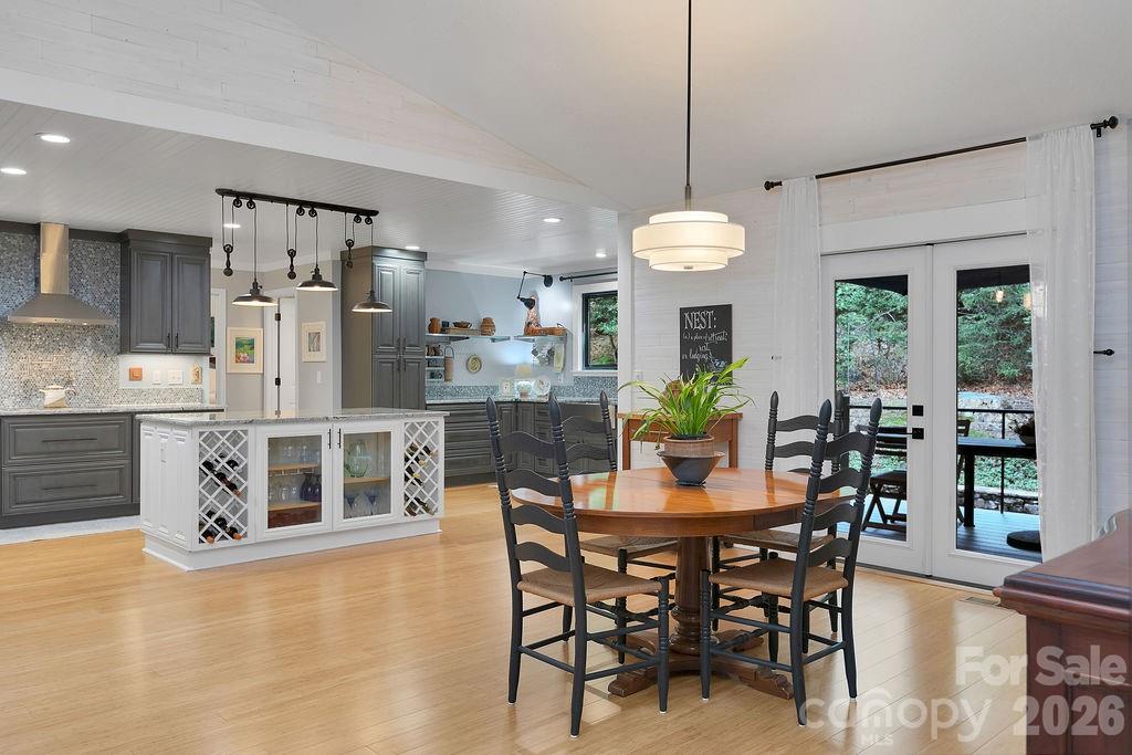 3125 Connestee Trail — Brevard