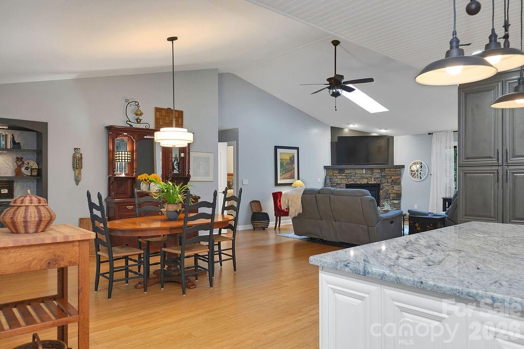 3125 Connestee Trail — Brevard