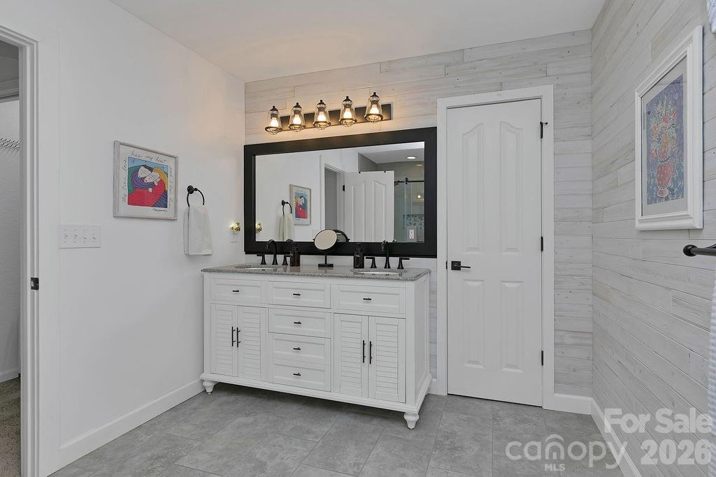 3125 Connestee Trail — Brevard