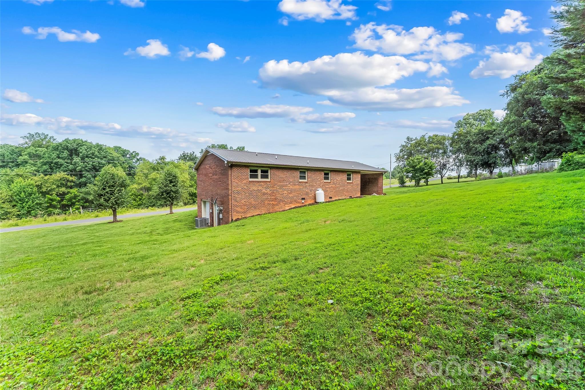 3695 Bradley Road — Morganton