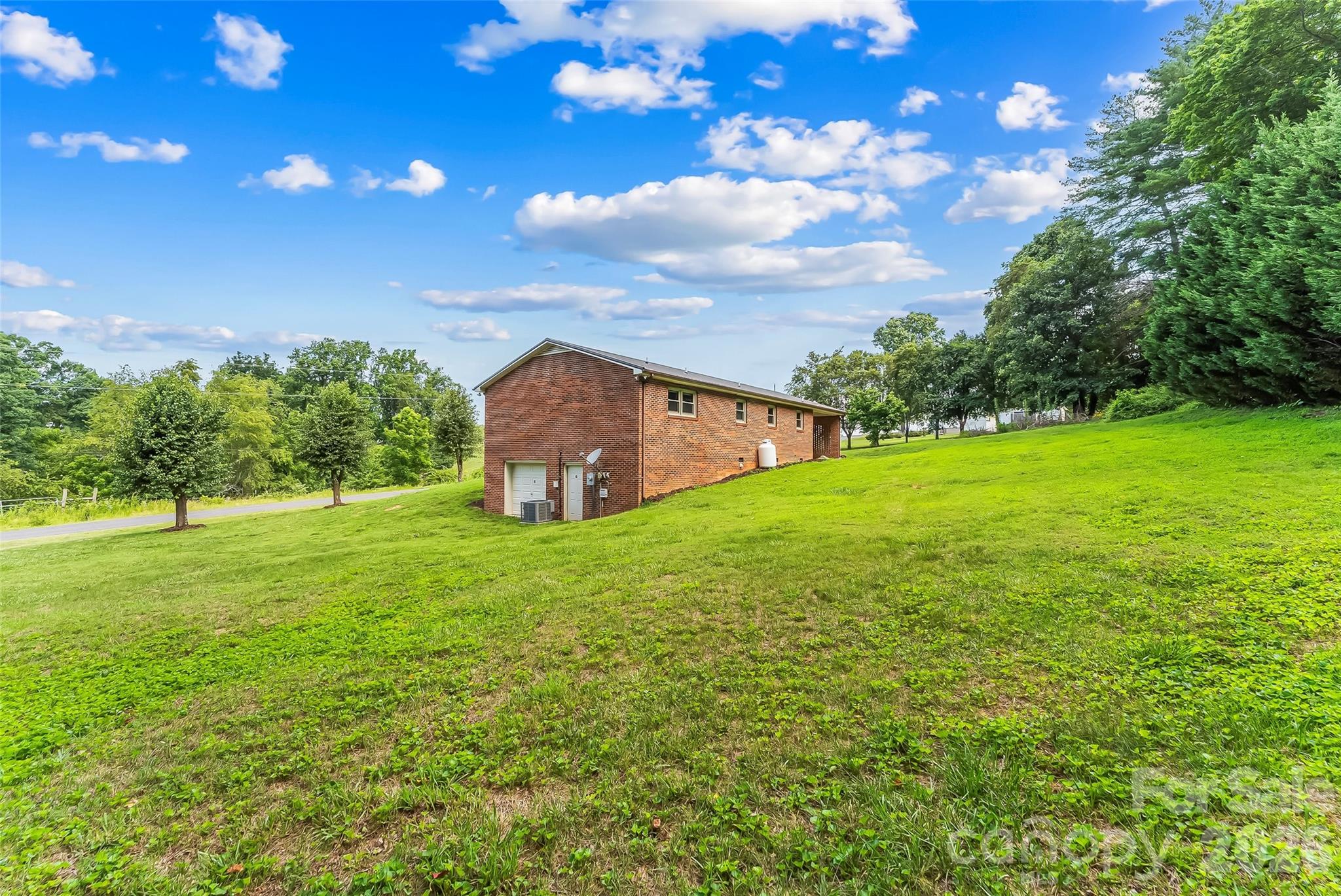 3695 Bradley Road — Morganton