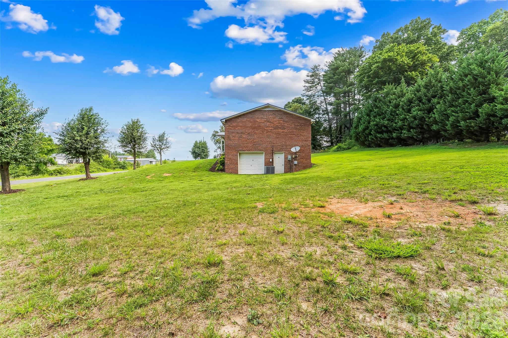 3695 Bradley Road — Morganton