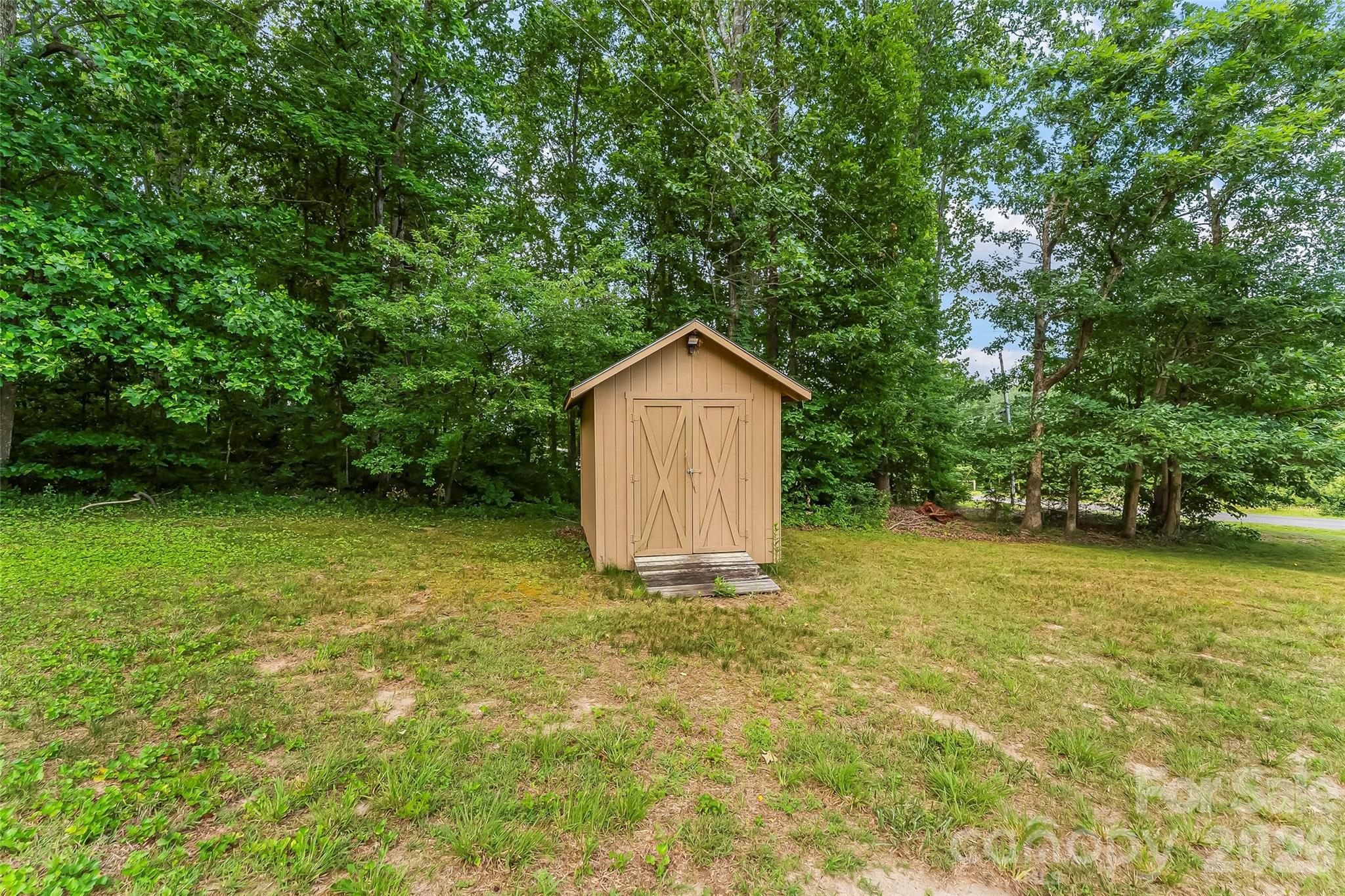 3695 Bradley Road — Morganton