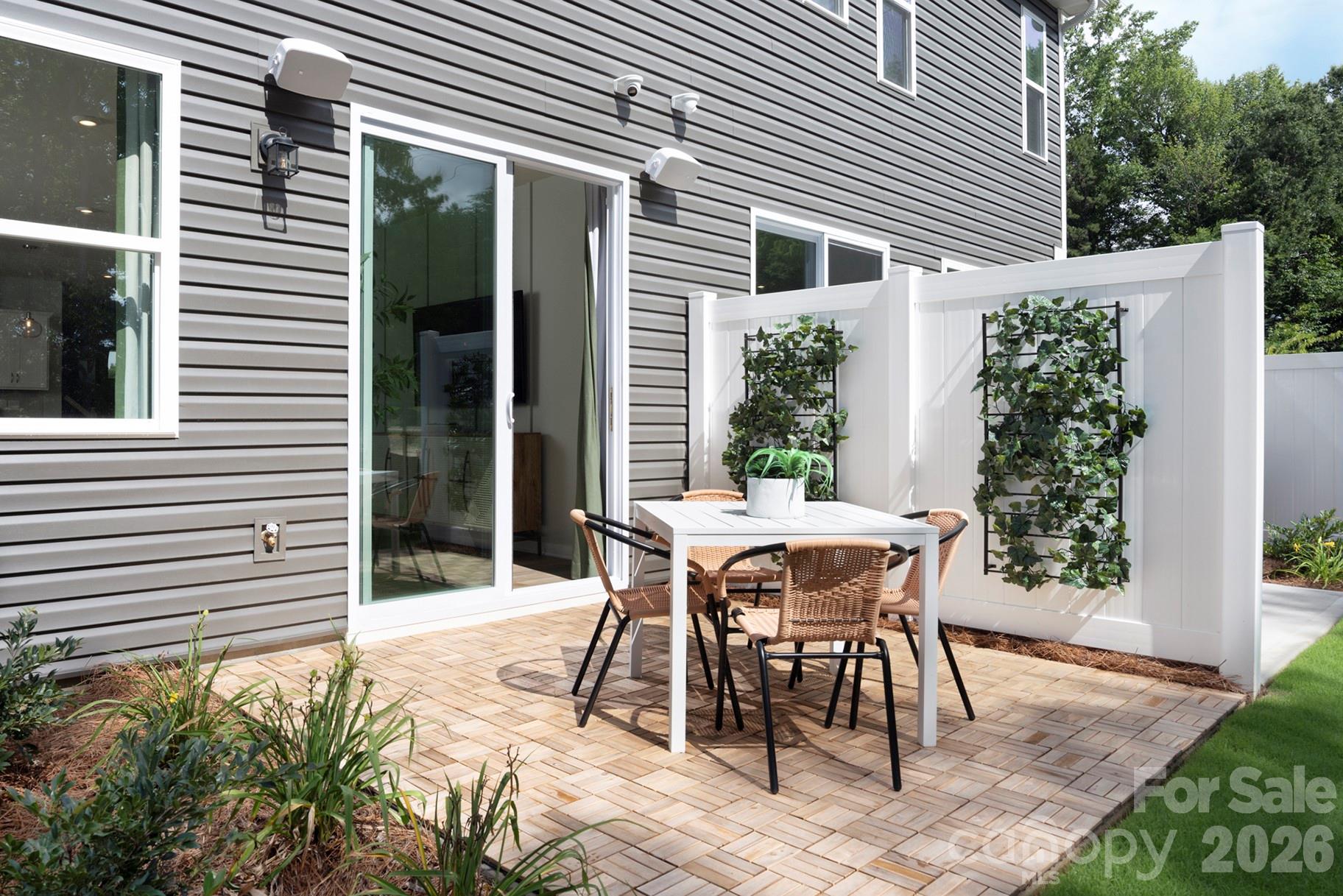 1309 Vibrant Road — Charlotte