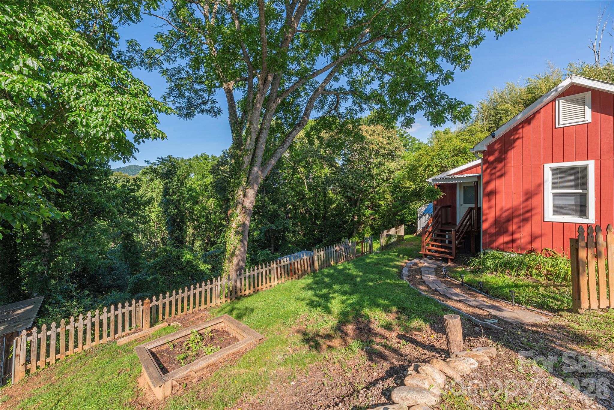 261 Star Ridge Road — Canton