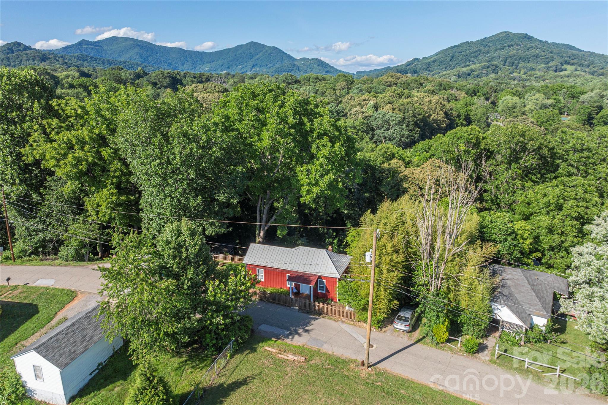 261 Star Ridge Road — Canton