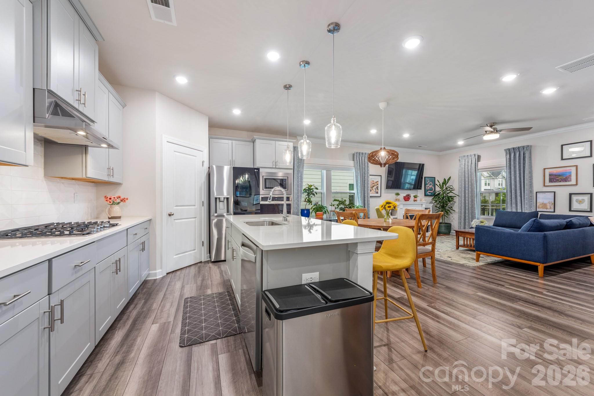 525 Windage Way — Pineville