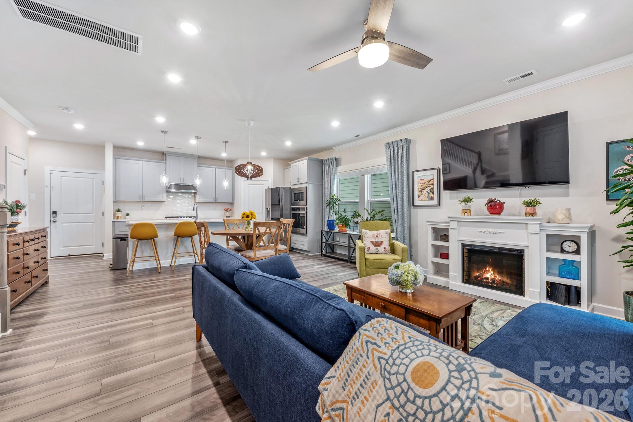 525 Windage Way — Pineville