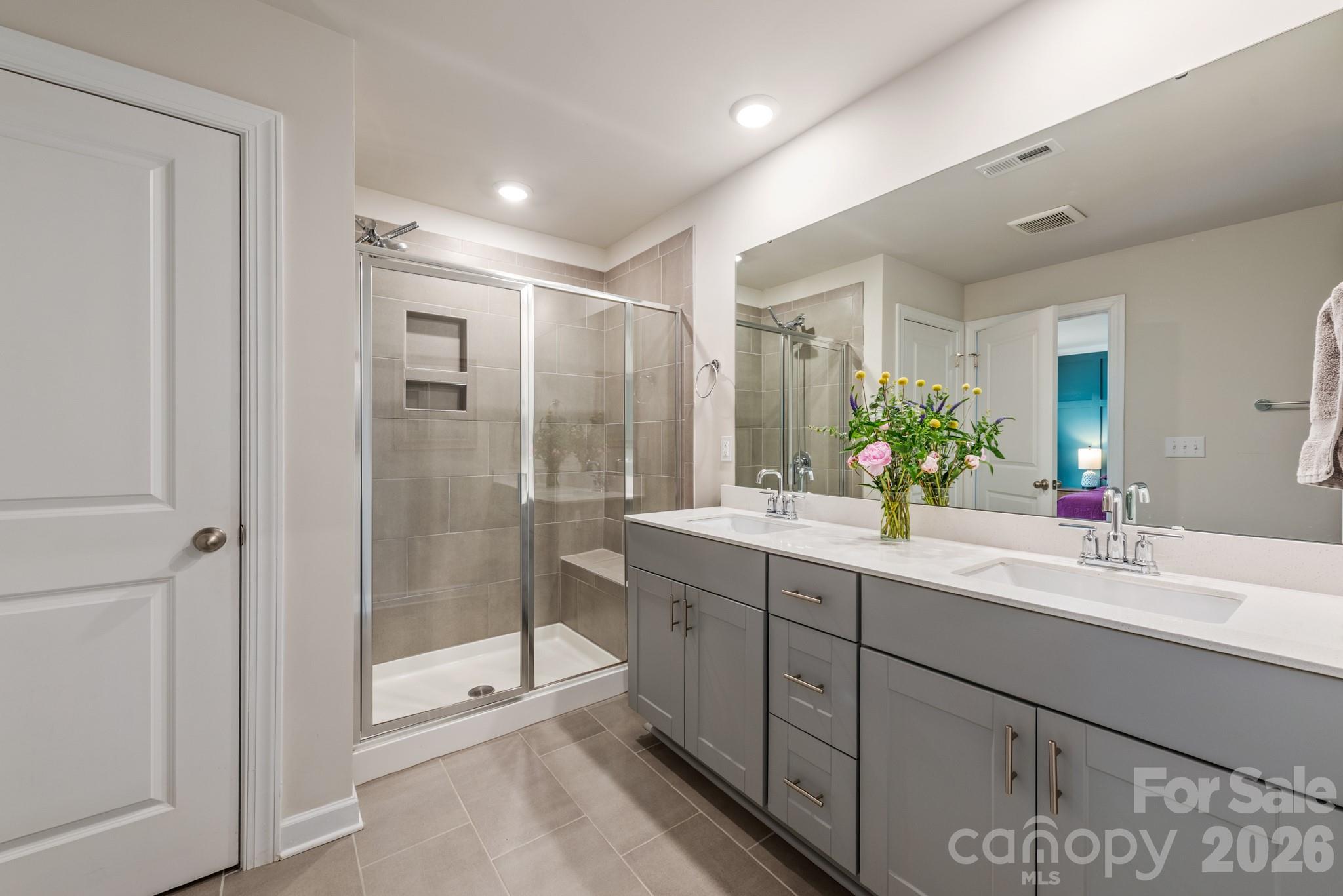 525 Windage Way — Pineville