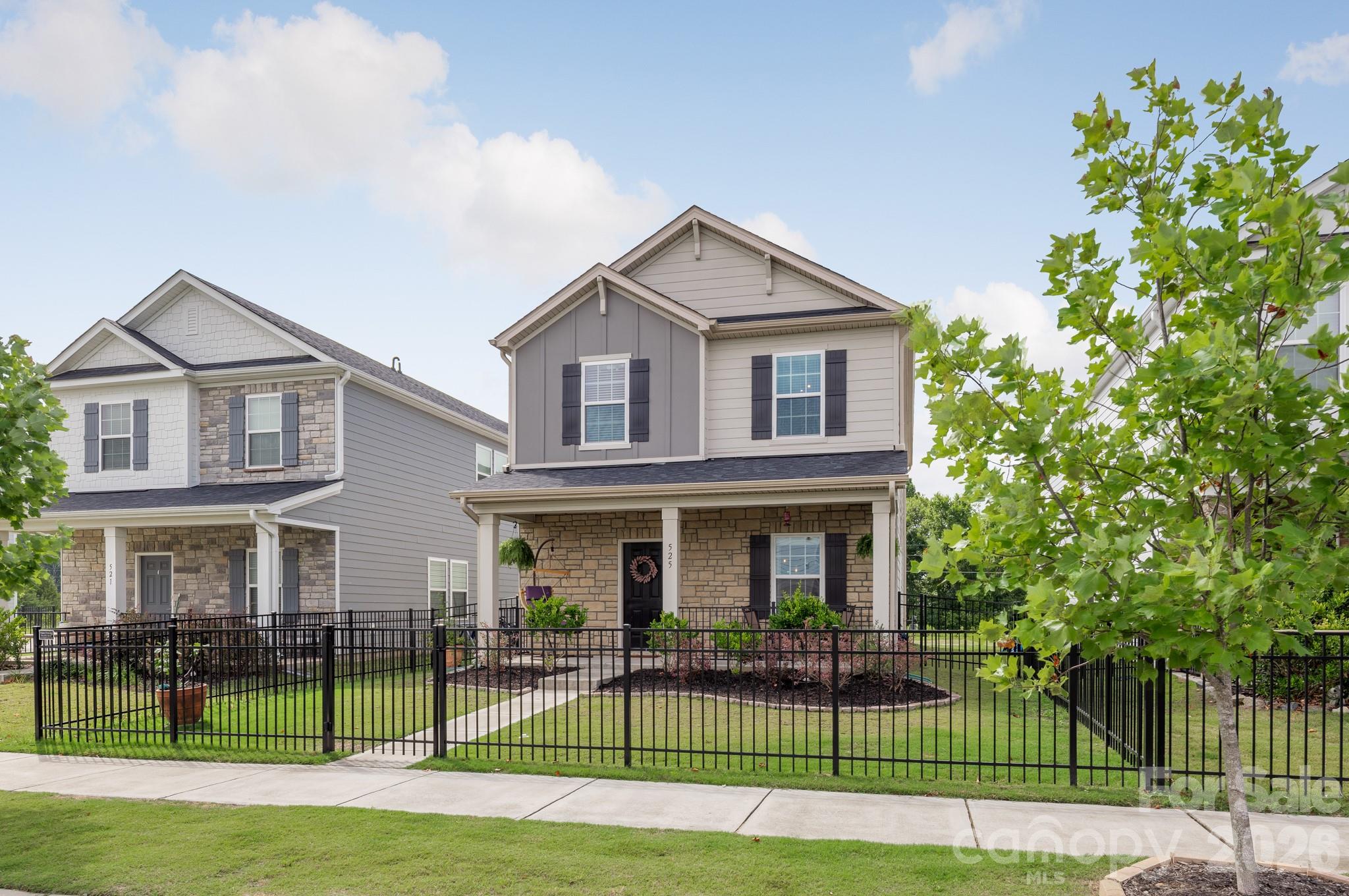 525 Windage Way — Pineville