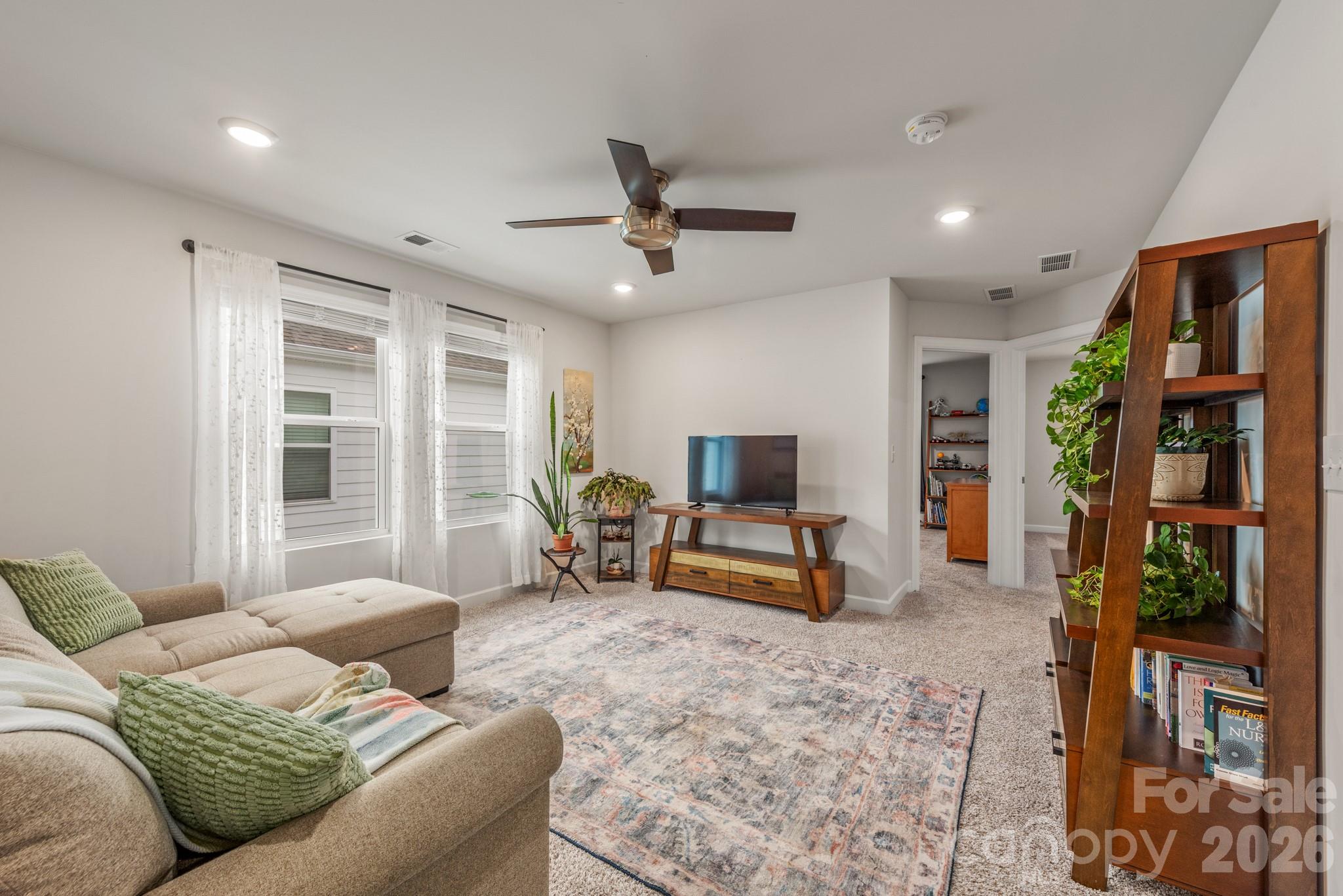525 Windage Way — Pineville