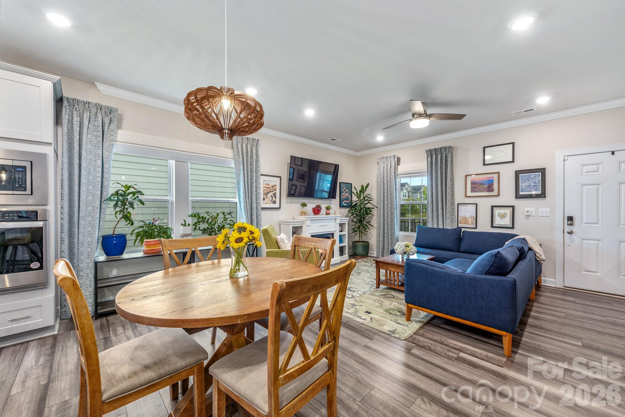 525 Windage Way — Pineville