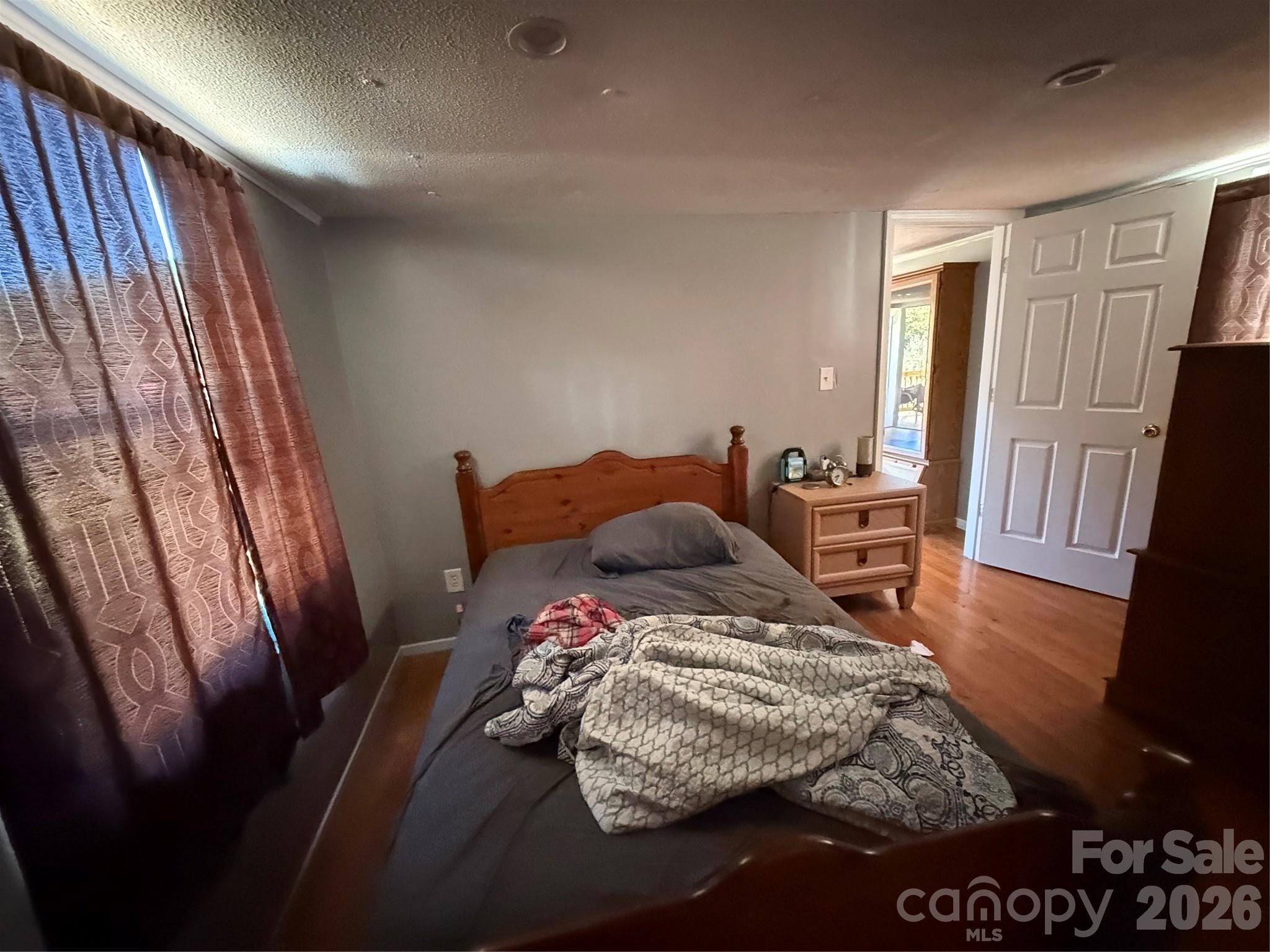 5027 Lineberger Loop Road — Denver