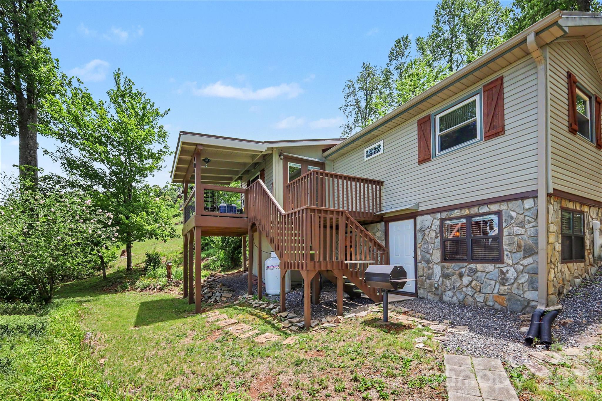 3526 Dogwood Lane — Morganton