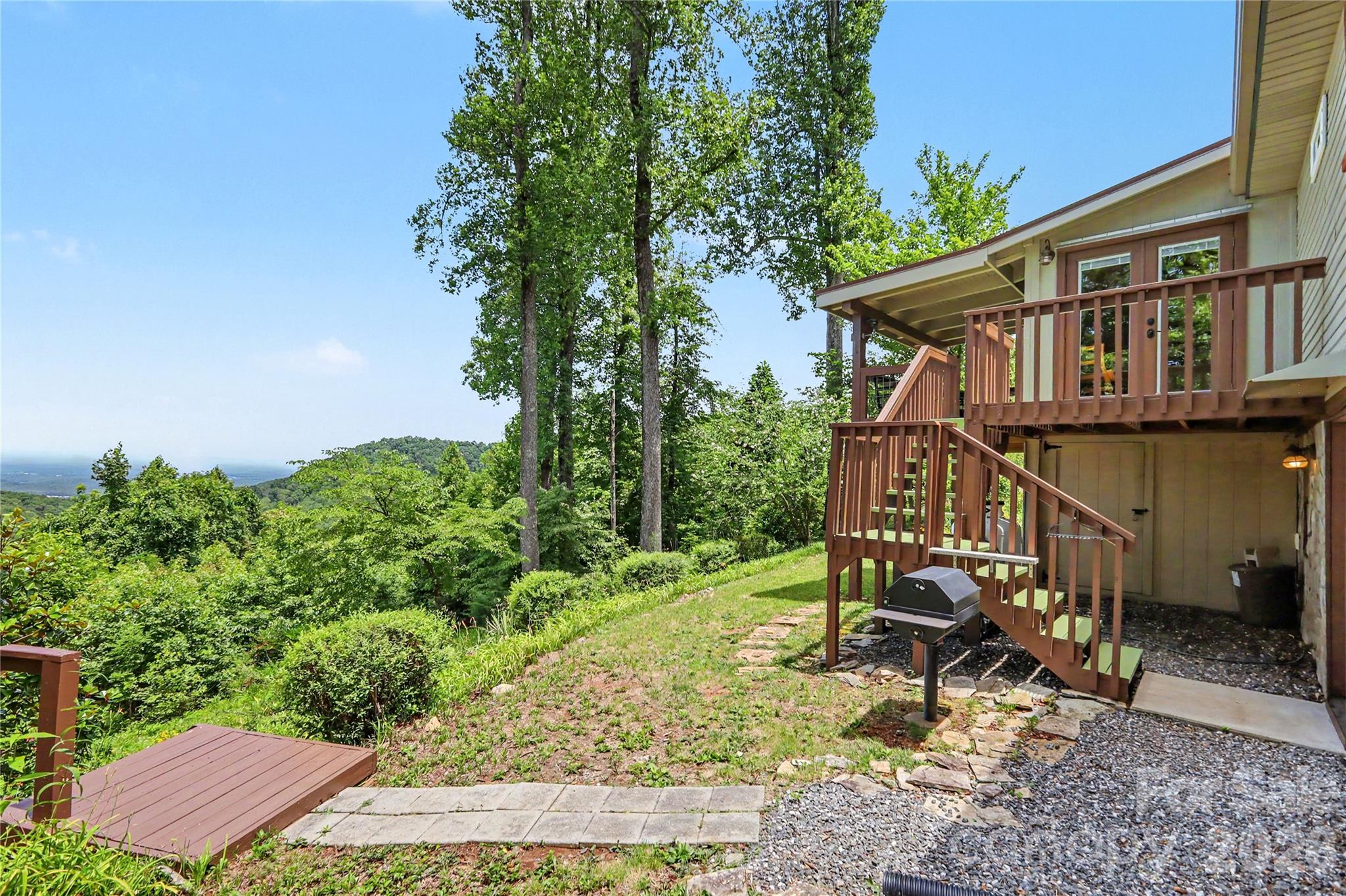 3526 Dogwood Lane — Morganton
