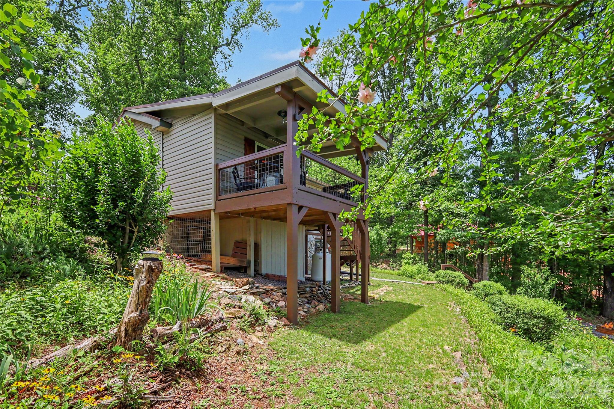 3526 Dogwood Lane — Morganton