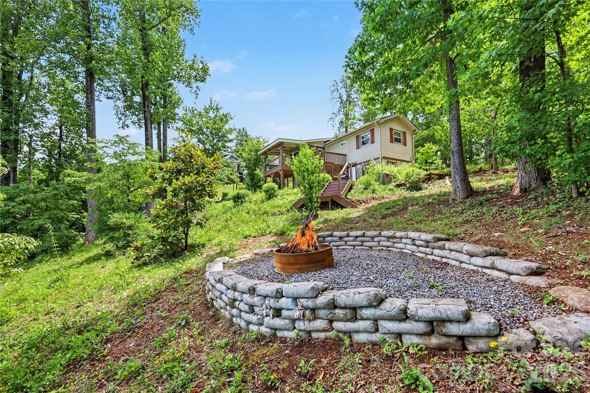 3526 Dogwood Lane — Morganton
