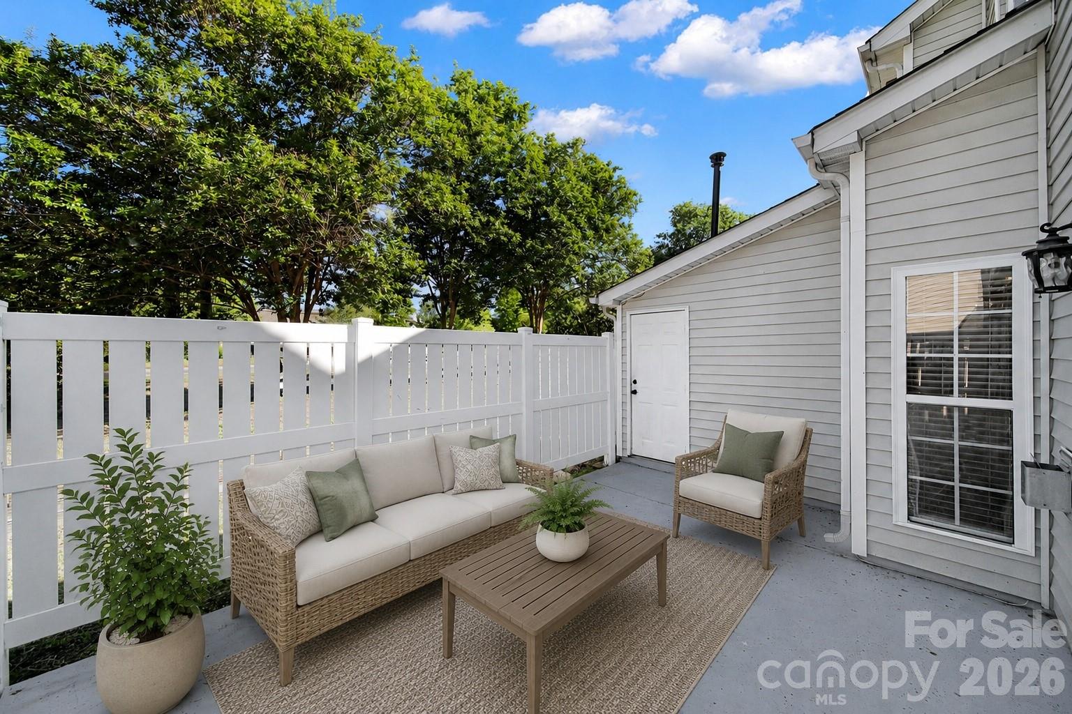 14721 Lions Pride Court — Charlotte