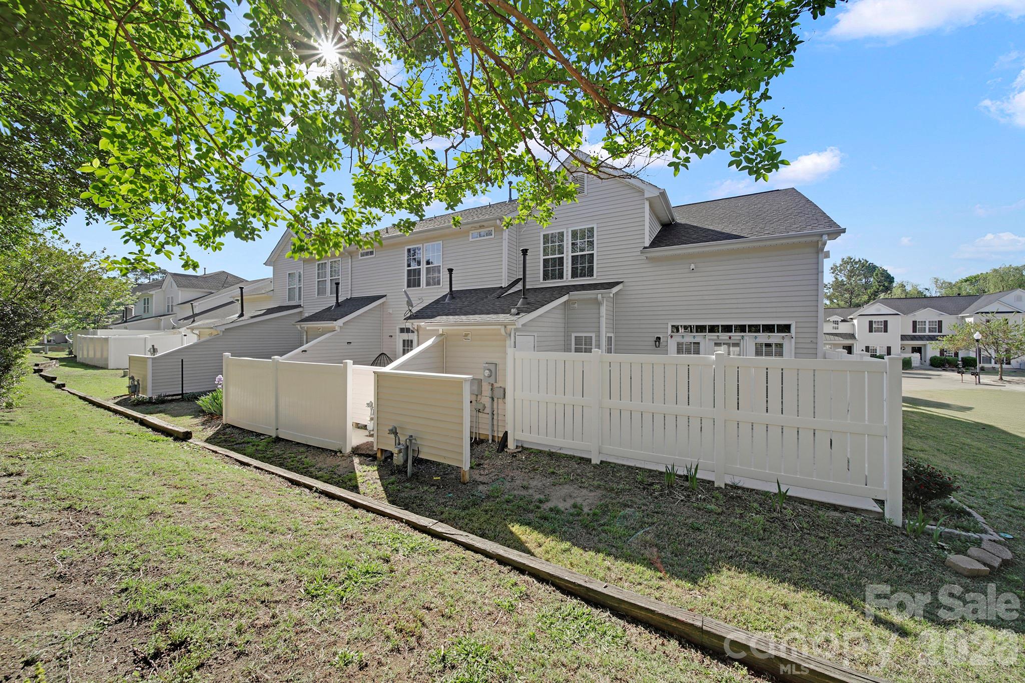 14721 Lions Pride Court — Charlotte