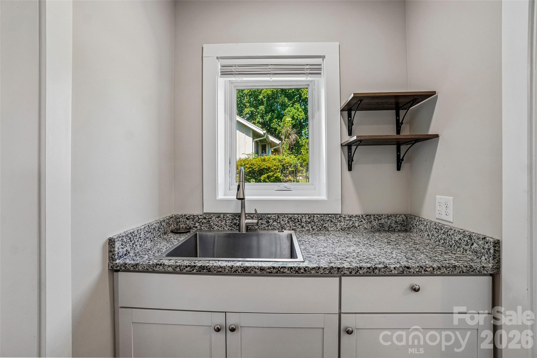 161 Melrose Avenue #5 — Tryon