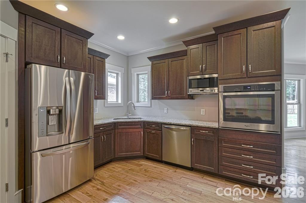 10136 Fairlea Drive — Charlotte