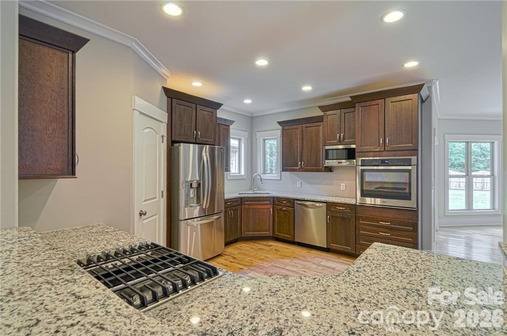 10136 Fairlea Drive — Charlotte