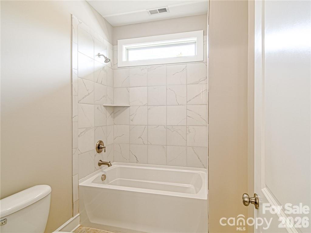 10136 Fairlea Drive — Charlotte