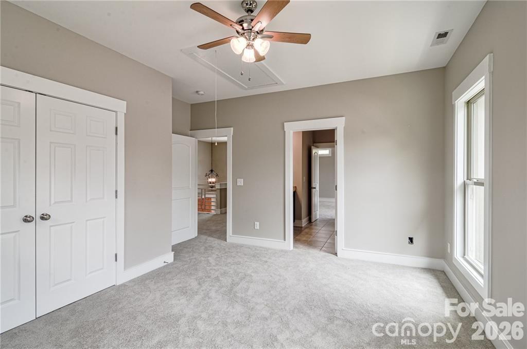 10136 Fairlea Drive — Charlotte